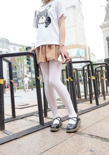 白妞大战两个黑人巨大_DVD手机免费观看完整