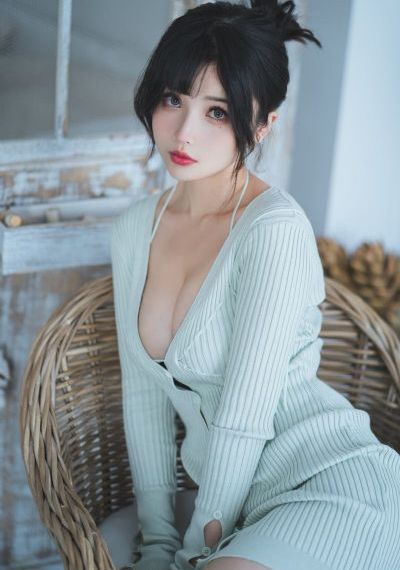两个男人做酿酿酱酱_720迅雷电影在线