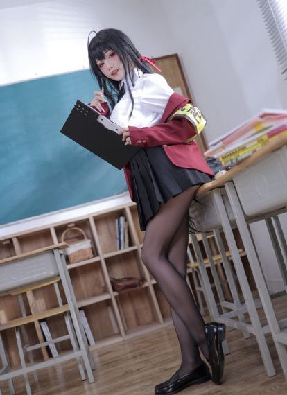 美丽的姑娘在线播放完整版_DVD迅雷电影在线