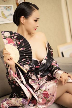 红楼梦十八春女教师_BD韩语天堂在线