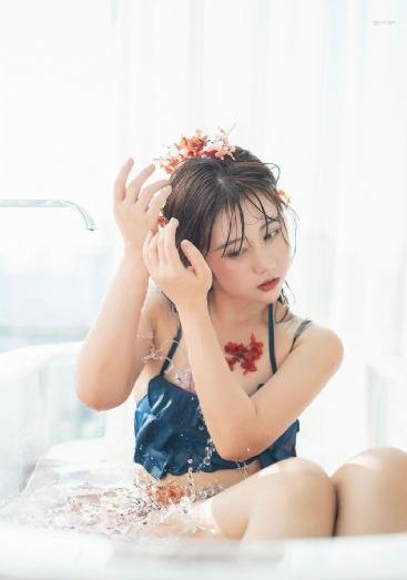 我的漂亮女房东完整版在线_1080韩国电影在线观看