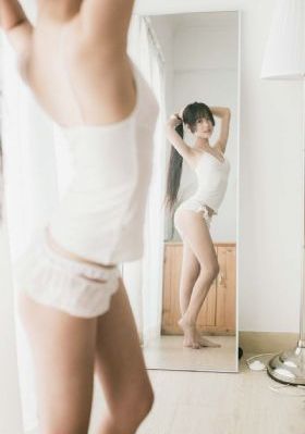 善良的女秘书奇优_4K在线视频观看