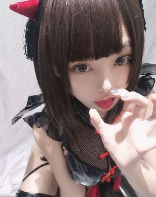 电影苦月亮_JVID性感写真